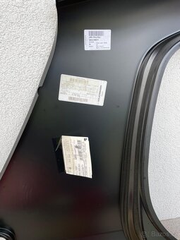 Prodám nový levý zadní blatník na VW Golf Plus - 2