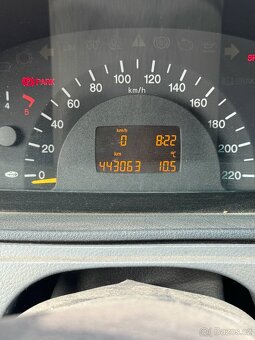 Mercedes-Benz Vito - 2