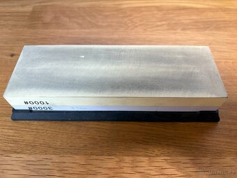 Brusný kámen GRINDER - 3000# a 1000# použitý - 2