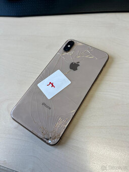 7) iPhone, model XS Max, barva: Gold, 256 GB - 2