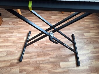 Keyboard Yamaha PSR sx600 - 2