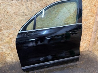 KOMPLETNÍ LEVÉ PŘEDNÍ DVEŘE VW TOUAREG 7P LV7B - 2