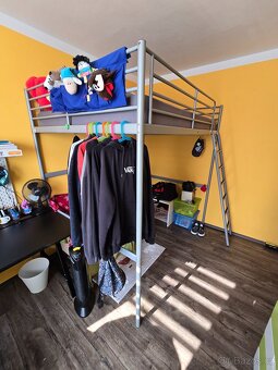 Patrová postel Svarta Ikea - 2