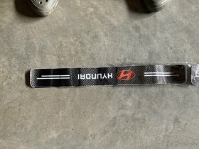 Hyundai polep na prahy - 2