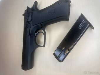 Samonabíjecí pistole Jericho 941 F 9mm - 2