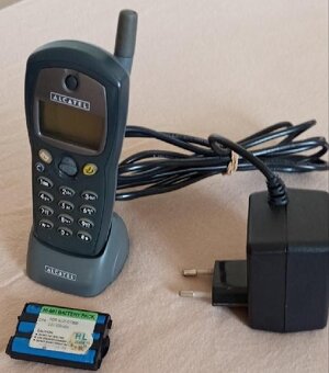 ALCATEL OT301 ve velmi dobrém stavu - 2