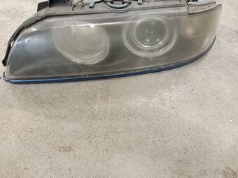 Přední xenon světlo BMW E39 Levé - 2