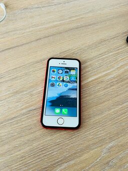 iPhone SE mini 64GB gold rose perfektní stav - 2