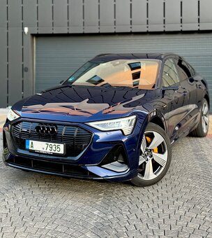 Audi e-tron 55 2020 Sportback S-line 300 kW QUATTRO - 2