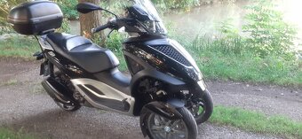 Piaggio Mp3 300 Yourban LT - 2