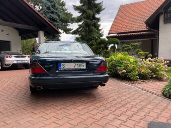 Jaguar XJR 4.0 Supercharged (X300), 320 PS 1995 - 2