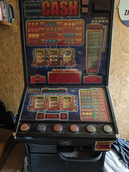 Vyherni automat criss cross cash - 2