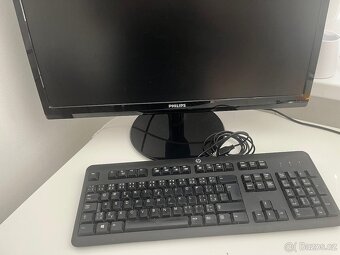 Philips EV 246V + klávesnice - 2