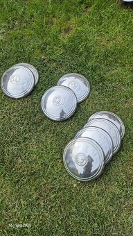 Originální poklice Škoda – staré logo, plechové, sada - 2