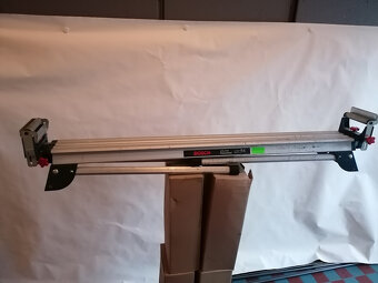 Pokosová pila Bosch GCM 10 SD vč. stolu. - 2