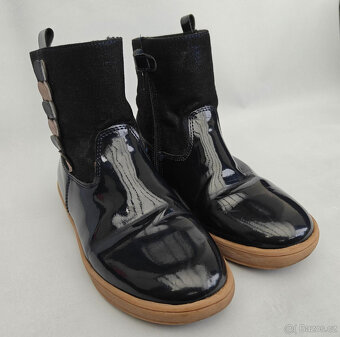 Velmi málo nošené dívčí kozačky Friboo vel. 31 - 2