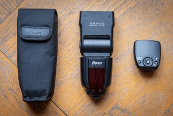 REZERVOVÁNO Prodám blesk Nissin Di700A + Air 1 pro Sony FE/E - 2