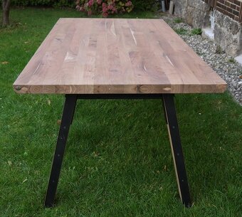 Masivní jídelní stůl - Tokyo - 2