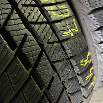Zimní pneu 205/55 R17 95V Nexen 7mm - 2