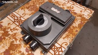 Reverzní vypínač 400V - 2