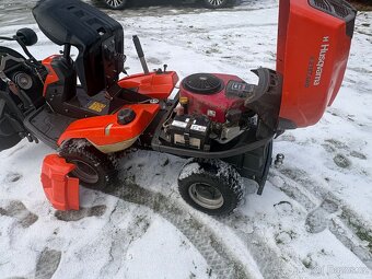 Rider Husqvarna R216TAWD - 2