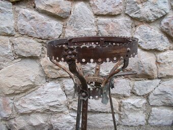 Stojan pod kytky - 2