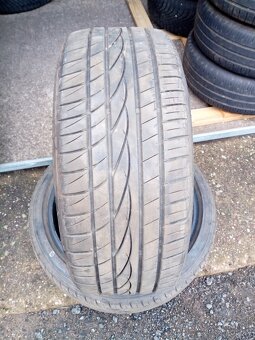 Prodám 2ks letních pneu 215/40 R 17 - 2