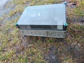 Prodám elektroměr plus skříňka na něj plastová - 2