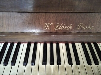Prodám pianino K. Stárek - 2