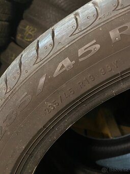 Letní pneu 235/45 R19 99Y Pirelli 4,5mm - 2