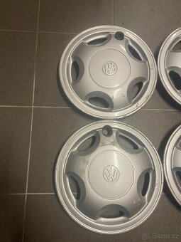 🛞 Predám originálne puklice Volkswagen R13 - 2