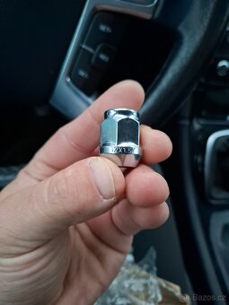 Šrouby na liťáky Ford M12x1,5 - 2