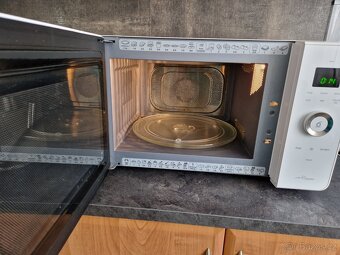 Mikrovlnka Whirlpool - 2