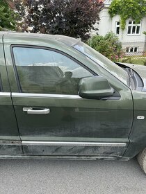Dveře Jeep Grand Cherokee rok 2010 - 2