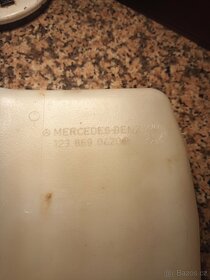 nádoba ostřikovačů Mercedes S123 kombi - 2