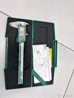 Digitální posuvné měřítko 150/0,01 mm s kulatým hloubkoměrem - 2