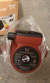 Grundfos UPS 25-40 N 180mm cirkulační čerpadlo - 2