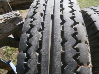 pneu 8,25x15 - 2