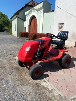 Zahradní traktor, traktůrek, vozítko Echo trak E-130 - 2