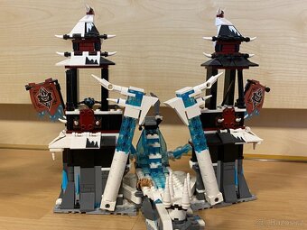 Lego 70678 hrad zapomenutého císaře - 2