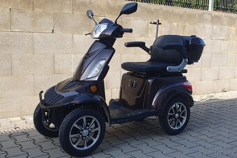 Invalidní elektrický vozík VISTA QUATER I - 2