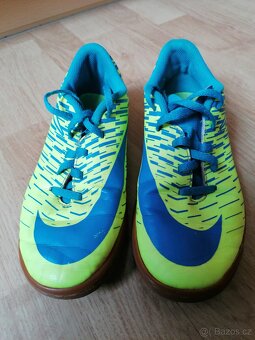 Sálovky, boty do haly NIKE v. 35 - 2