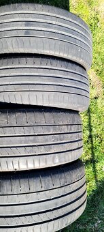 Letní pneu 245/45/20. DOT2422 6mm - 2