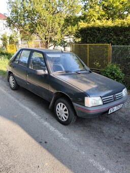 Peugeot 205 - 2