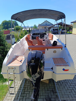 motorová loď Barracuda 545 + Tohatsu 115 + přepravník - 2