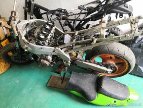 Kawasaki zx9r - 2