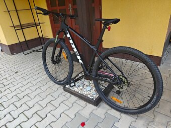 Prodám horské kolo Trek Marlin 4 (velikost L) - 2