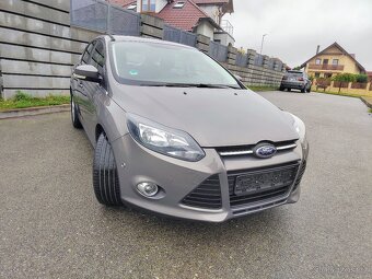 Focus 1.6 i, klima,vyhř.sedačky,park.senzory,serviska,8 kol. - 2