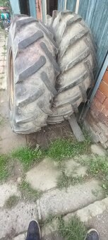 Pneu na traktor - 2