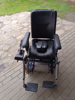 Invalidní vozík - 2